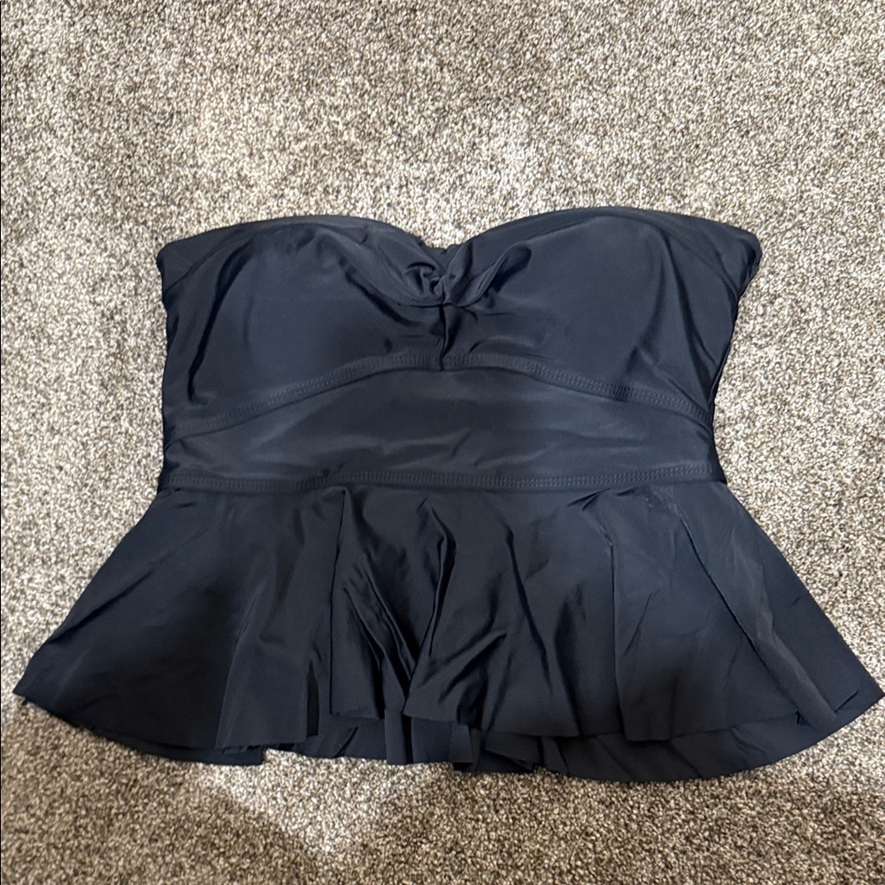 SHEIN Black and White Strapless Top